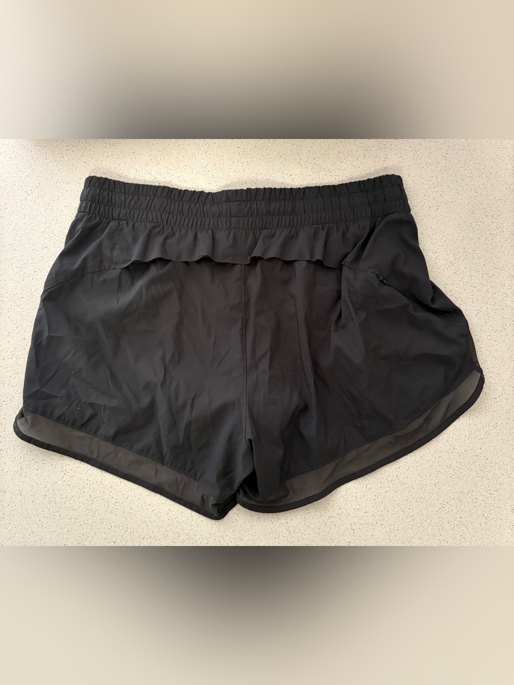 Athleta Mesh Racer Run Mid Rise 4" Short - Picture 5 of 12